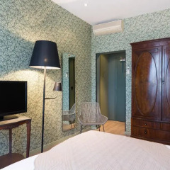 Отель Hôtel Le Grimaldi by Happyculture Франция, Ницца - 6 отзывов об отеле, цены и фото номеров - забронировать отель Hôtel Le Grimaldi by Happyculture онлайн удобства в номере
