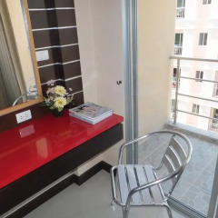 Dengba Hostel Phuket Улучшенный номер с различными типами кроватей фото 13