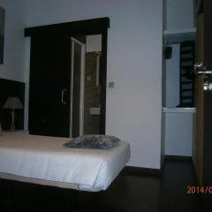 THC Latina Hostel Стандартный номер с различными типами кроватей фото 2