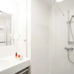 Отель Ibis Styles Brussels Centre Stephanie 3* Стандартный номер фото 4