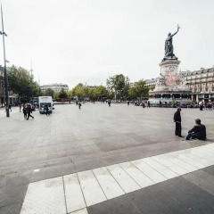 Hotel de l'Exposition Republique парковка