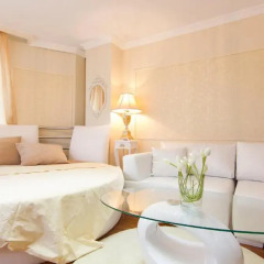 Отель Penthouse Suites Полулюкс фото 11