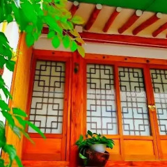 Отель Hanok Guesthouse 201 Стандартный номер с различными типами кроватей фото 2
