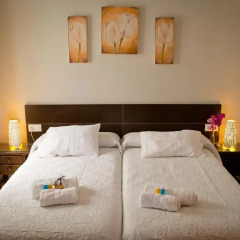 Отель Hostal La Muralla Стандартный номер с различными типами кроватей фото 12