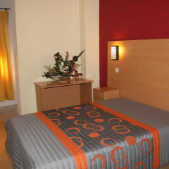 Отель Guest House Estrela 2* Стандартный номер двуспальная кровать фото 6