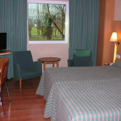 Hotel City Express Santander Parayas 3* Стандартный номер с различными типами кроватей фото 4