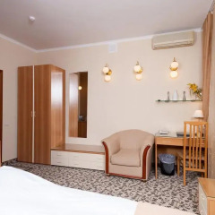 Гостиница Для Вас 4* Семейный люкс с двуспальной кроватью фото 6
