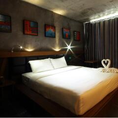 B2 Bangkok Hotel - Srinakarin 3* Номер Делюкс с различными типами кроватей фото 2