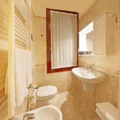 Hotel San Luca Venezia 3* Стандартный номер с различными типами кроватей фото 8