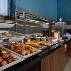 Отель Holiday Inn Express Warsaw Airport 3* Стандартный номер с различными типами кроватей фото 12