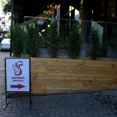 Squirrel Hostel Tbilisi парковка