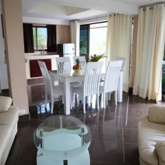 Отель Swiss Villas Panoramic балкон