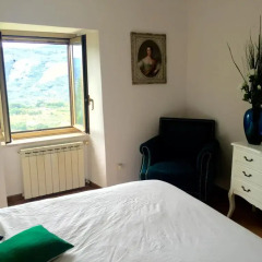 Отель Medieval Cosy Getaway Фонди комната для гостей фото 4