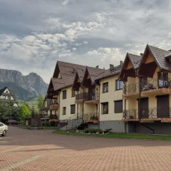 Апартаменты VisitZakopane Rocky Apartments парковка