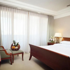 Mayfield Hotel & Resort 5* Представительский люкс с различными типами кроватей