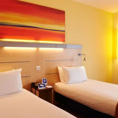 Отель Holiday Inn Express Edinburgh City Centre 3* Стандартный номер фото 9
