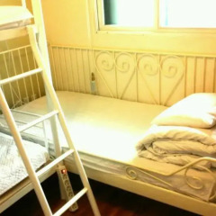 Отель Aroha Guest House 2* Кровать в общем номере с двухъярусной кроватью фото 6