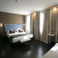 Отель Venice Times Hotel Италия, Венеция - отзывы, цены и фото номеров - забронировать отель Venice Times Hotel онлайн сейф в номере