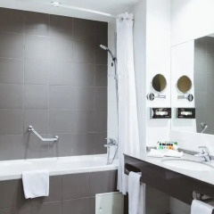 Гостиница Holiday Inn Moscow Tagansky (бывший Симоновский) 4* Представительский люкс с различными типами кроватей фото 28