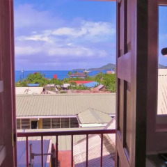 Отель Sunset Hill Lodge балкон