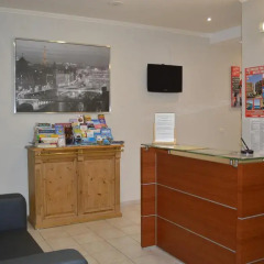 Отель Backpackers Chez Patrick интерьер отеля
