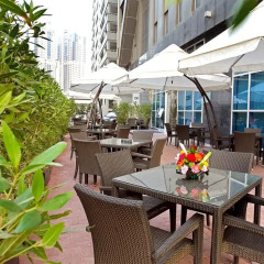 City Premiere Hotel Apartments бассейн фото 2