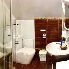 Гостиница Berloga-City Mini-Hotel в Великом Новгороде отзывы, цены и фото номеров - забронировать гостиницу Berloga-City Mini-Hotel онлайн Великий Новгород ванная