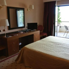 Grand Hotel La Chiusa di Chietri 4* Улучшенный номер фото 2