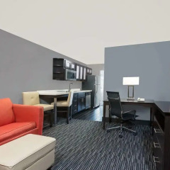 Отель Hawthorn Suites by Wyndham Columbus West 3* Стандартный номер с различными типами кроватей фото 4