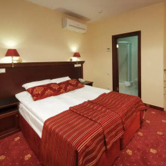 Клуб Отель Корона 4* Номер Делюкс с разными типами кроватей фото 3