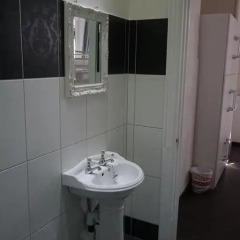 The Walrus Bar and Hostel Кровать в общем номере с двухъярусной кроватью фото 17