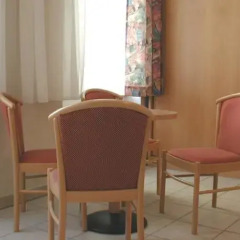 Отель Pension Fünfhaus удобства в номере