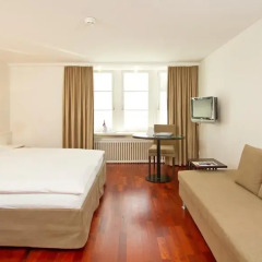 Helmhaus Swiss Quality Hotel 4* Улучшенный номер с двуспальной кроватью фото 6
