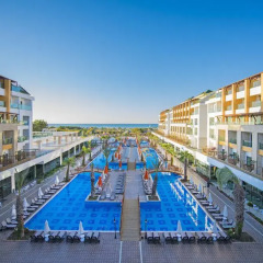 Port Nature Luxury Resort Hotel & Spa Богазкент бассейн