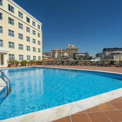 Hotel Vila Galé Estoril бассейн