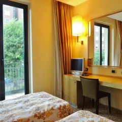 Hotel Tiffany Milano Треццано-суль-Навиглио комната для гостей фото 4