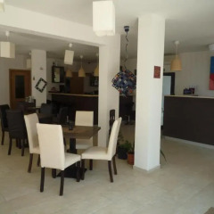 Апартаменты Sea View Apartment in New Line Village Свети Влас питание
