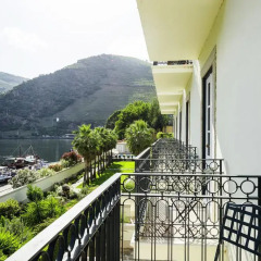 Отель The Vintage House - Douro 5* Люкс повышенной комфортности разные типы кроватей фото 4