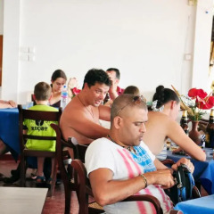 Royal Beach Hotel Хиккадува гостиничный бар