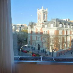 Отель DFlat Escultor Madrid Apartments Испания, Мадрид - отзывы, цены и фото номеров - забронировать отель DFlat Escultor Madrid Apartments онлайн балкон
