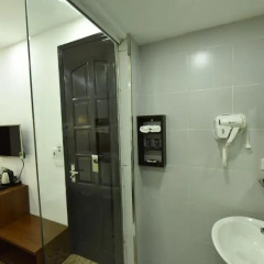 Отель Happy Moon Guesthouse 2* Улучшенный номер