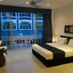 Отель East Suites Улучшенный номер с разными типами кроватей фото 2