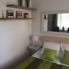 Отель Green City Residence Таллин комната для гостей