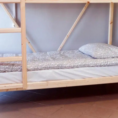 Hostel Lastochka Кровать в общем номере с двухъярусной кроватью фото 2