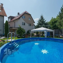 Отель Pension Haus Sanz бассейн