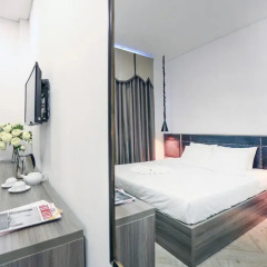 Thanh Binh 1 City Hotel 3* Улучшенный люкс с различными типами кроватей фото 2