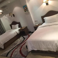 Sun Shine Hotel 3* Стандартный номер с двуспальной кроватью фото 4