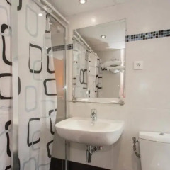 Отель Hôtel Absolute Paris République 2* Стандартный номер с различными типами кроватей фото 6