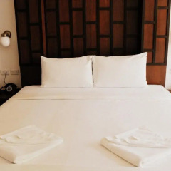 Отель The Album Loft at Phuket 3* Улучшенный номер с двуспальной кроватью