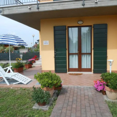 Отель Il Glicine sul Garda B&b Монцамбано